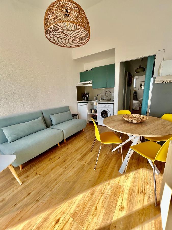 Superbe T2 Avec Terrasse Et Vue Su Mer Quartier Des Quilles A Сет Екстериор снимка